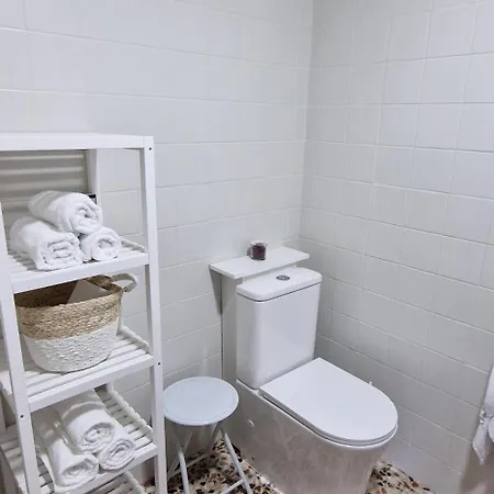 Torre La Reina - 2 Hab Bano Y Aseo Apartment *